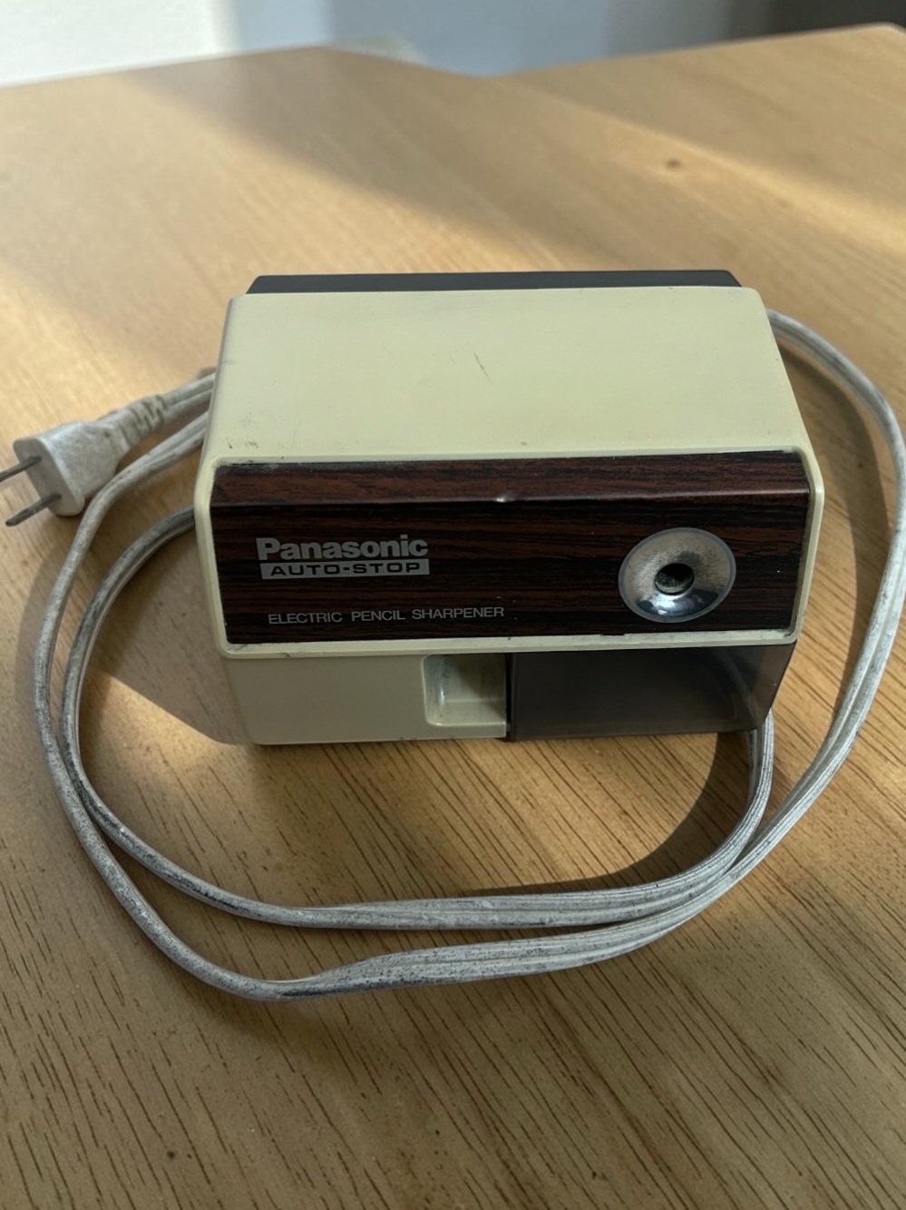 Vintage Panasonic Auto-Stop Electric Pencil Sharpener KP-110 Made In Japan